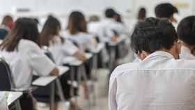 VIDEO Anchetă penală pentru meditații ilegale! Este o premieră în educația românească